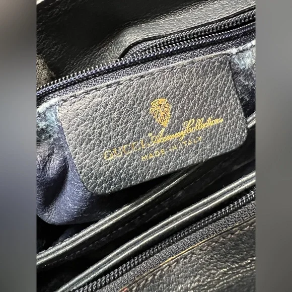 ⭐️ - GUCCI-41 02 013 Coated Canvas Black Crossbody - Picture 3 of 15